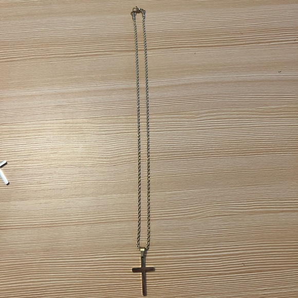 Gold stainless steel necklace with cross pendant - Picture 2 of 5